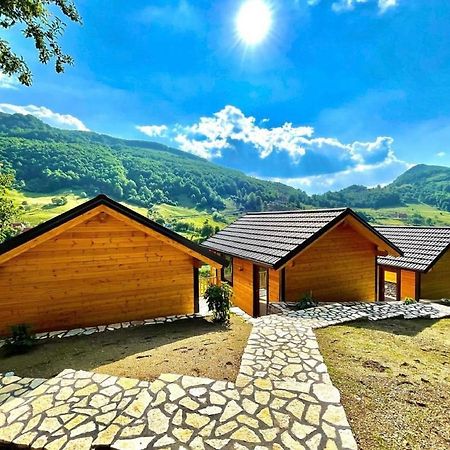 Bujtina Tradicionale Hotel Lepushe Exterior foto