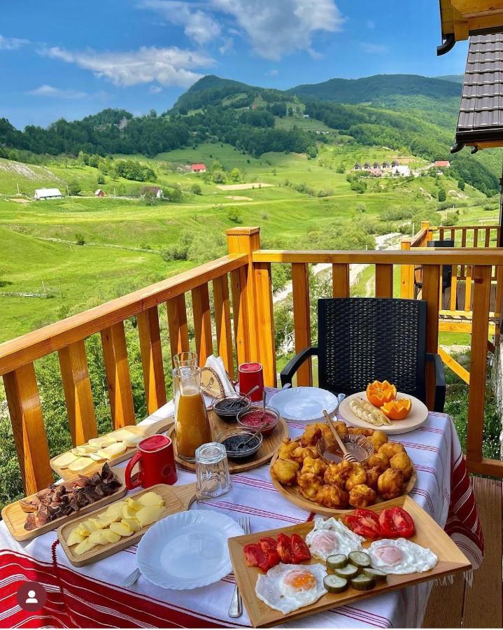 Bujtina Tradicionale Hotel Lepushe Exterior foto